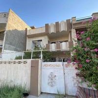 دار للإيجار في حي القاهرة المساحة 150 م غرف نوم عدد 4  خدمات عدد 2 صال...