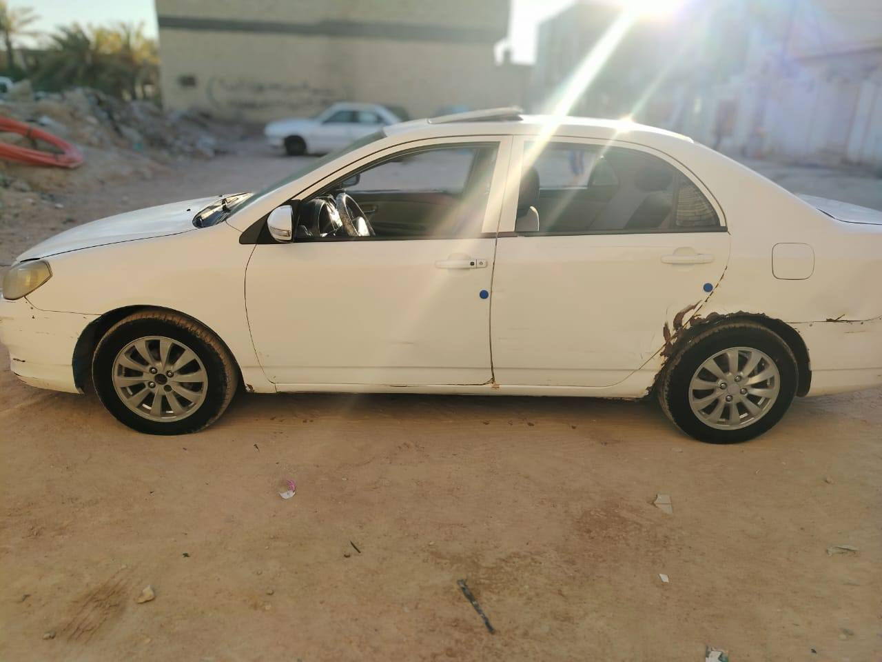 السلام عليكم ورحمة الله وبركاته سياره بي واي دي مابيها صبغ فقط ضربه في الجاملخ الخلفي والباب الخلفي وبعض الطخات البسيطه السعر ٤٥ وبيها مجال للشراي
مكلف بالنشر ***********
***********
