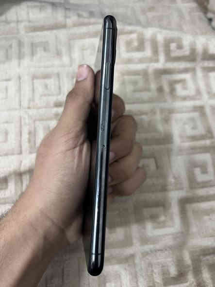 11 برو ماكس 
ذ256 
شخط مابي بـ82 بلادي 
السعر 375 وبي مجال
 *********** (بغداد)
