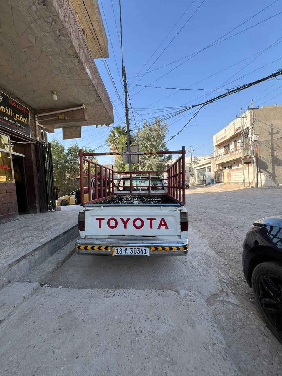 سلام عليكم بيكم تيوتا موديل 2001 كير محرك خير من الله مابيه ضربه صبغ صفه وحده بل بدي الاستفسار ***********
