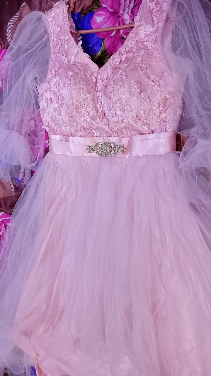 عندي فساتين مستخدمات مره وحده جديدات كلش وعندي توصيل 3 الاف الجميع محافظات العراق


**إذا كنت صاحب هذا الإعلان وتريد حذفه لأي سبب، رجاءا أرسل رسالة إلى الدعم الفني**