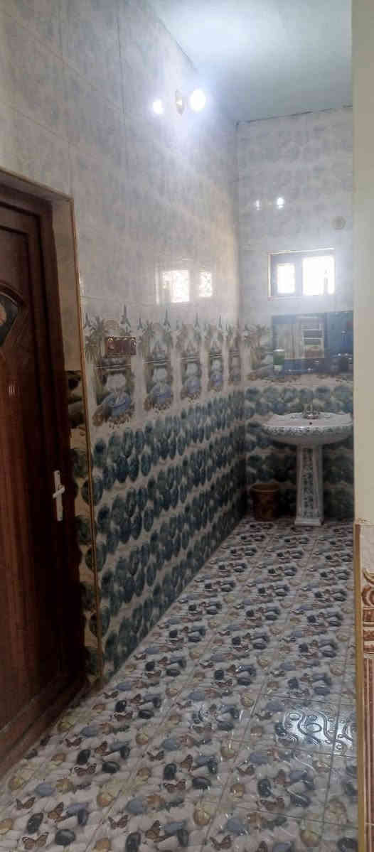 البيت للبيع
العنوان منطقة الشهابي الثانيه 
المساحه 1500 متر 
السعر 78مليون وقابل للتفاوض يحتوي ع غرف نوم 2 وصالة واستقبال ومدخل وهول وحمام وصحيات عدد 2
البناء بلوك وسند زراعي 
للأستفسار ***********
