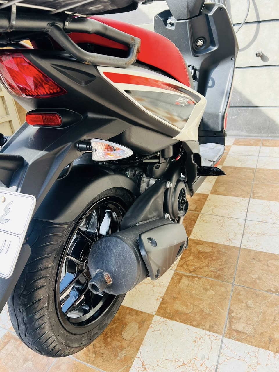 سلام عليكم شباب دراجه للبيع ابريليا إيطالي دراجه فوووول نظافه جديده بمعنى الكلمه ماشيه 8 آلاف مكينه 150 سيسي دراجه بيه ظمآن 10 ألاف السعر مليونين و200 وبيه مجال للطيبين مكاني فلوجه حي نزال التواصل ع الرقم ***********واتساب اتصال
