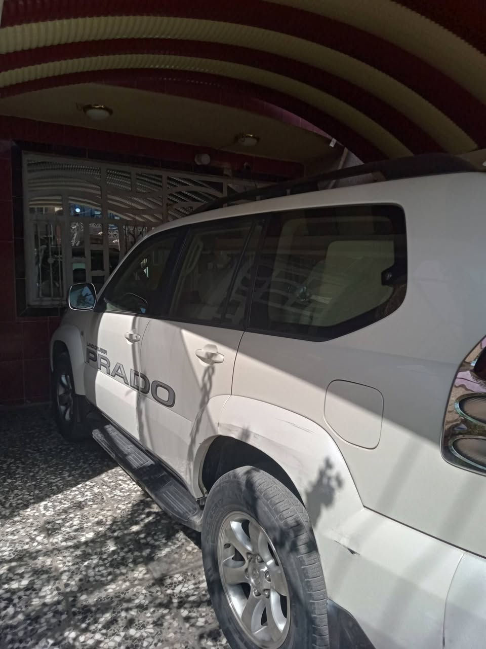 السلام عليكم برادو 2009 كويتي بأسمي سنوية 27 محرك 6 سلندر محرك وكير وتبريد كفالة سياره فول مواصفات كشنات جلد بيها تبديل بنيد والقديم موجود شواصي ولغود بلادية سياره جاهزه السعر 175 وبيها مجال بغداد الزعفرانيه *********** م ***********
