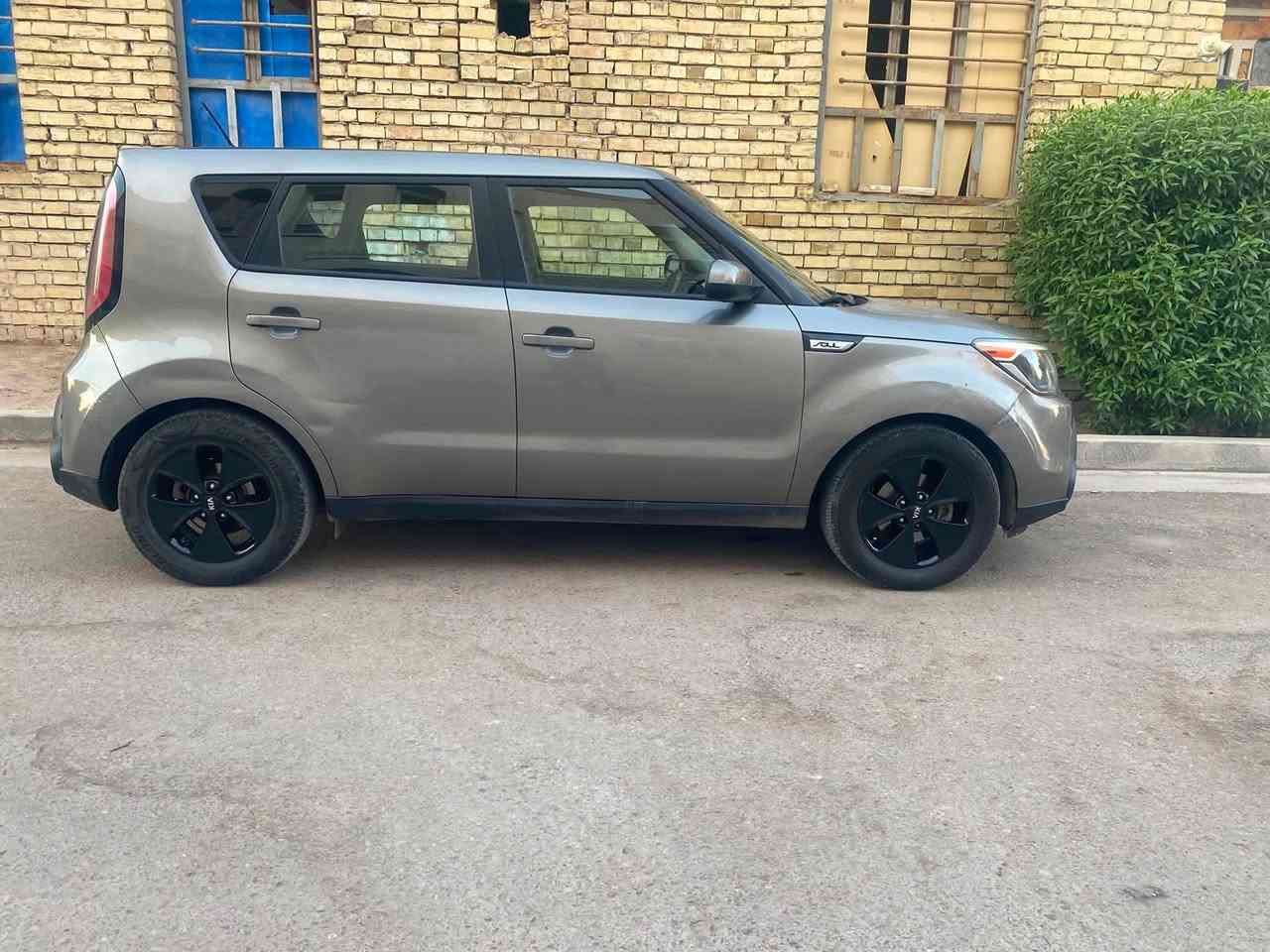للبيع كيا وارد امريكي موديل 2016 رقم اربيل
باسمي ، محرك 1600 GDi گير At ،بيها طخه
صغيره بالحوض ، و صبغ مسطره الخلفيه فقط
ليبل واحد كل السياره ، سعر 90 ورقة بيها مجال

***********
مكان سياره بغداد

