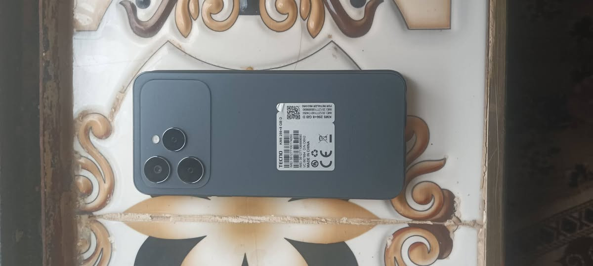 TECNO SPARK 40 
مستعمل اقل من شهر 

كامل ملحقاته 

بعده على وضع الشركه لافطر ولاتبديل 

للبيع جهاز تكنو سبارك 40
ذاكره 256
العشوائيه 8+8=16 دمج 
بطاريه 5160
120هرتز 
معالج ميدياتك G81

الكامره 50جيبسل 
مقاوم للماء والغبار lP64
يدعم الشحن السريع w45 واط 

سماعات خارجيه ستيريو صوته يصل 300

مراوس بجهاز تكنو سبارك 20برو 

مكان الجهاز الرمادي جزيره البونمر 
***********
