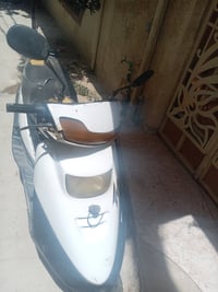 دراجه فراشه شغال هندر باتري كاعد السعر 300 بيهه مجال حك جيتك الاتصال 0...