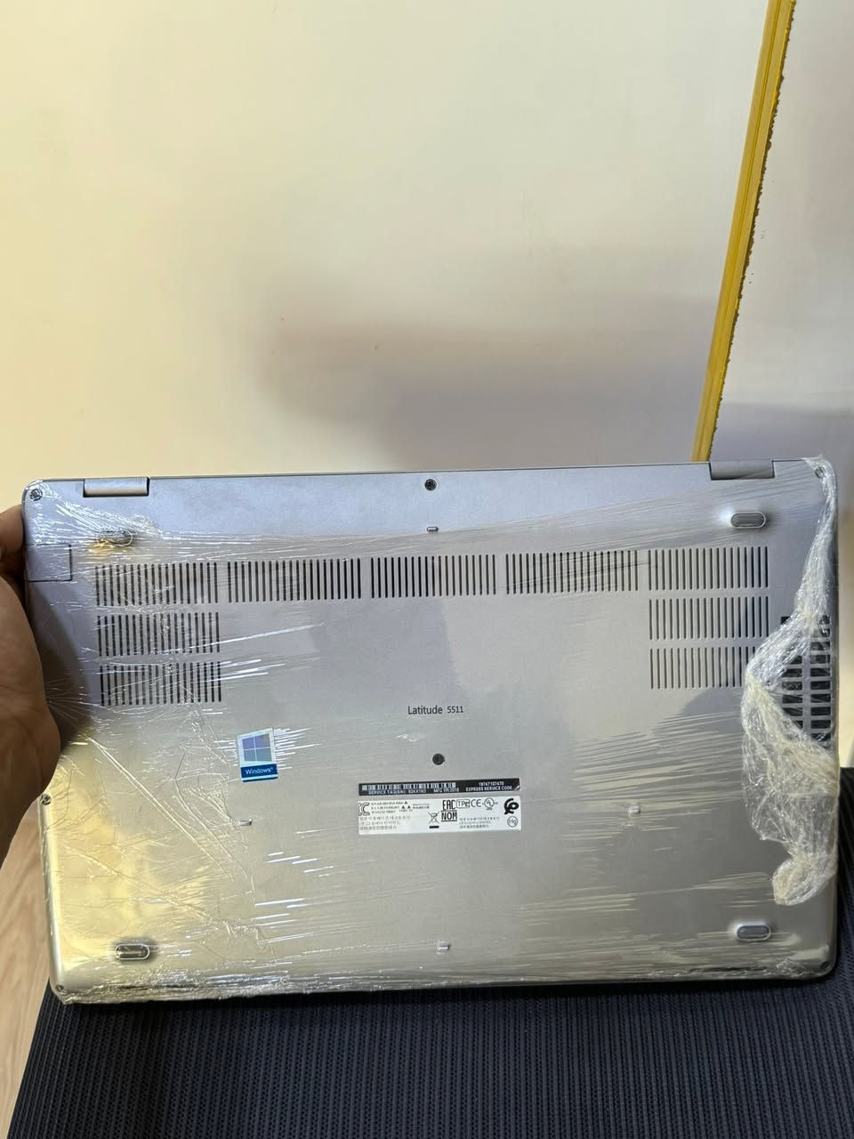 السلام عليكم
لابتوب DELL Ladtitude 5511
I7 10th
كارت الشاشة داخلي mx250 4gb
Ram 8gb
m.2 256 
اللابتوب مناسب جداً للاستخدام الهندسي وبرامج التصميم 
اللابتوب اوبن بوكس نظافة 99% 
ضمان هاردوير شهر وسوفتوير سنة كاملة
السعر 500 
عنواني الديوانية للتواصل 
***********

