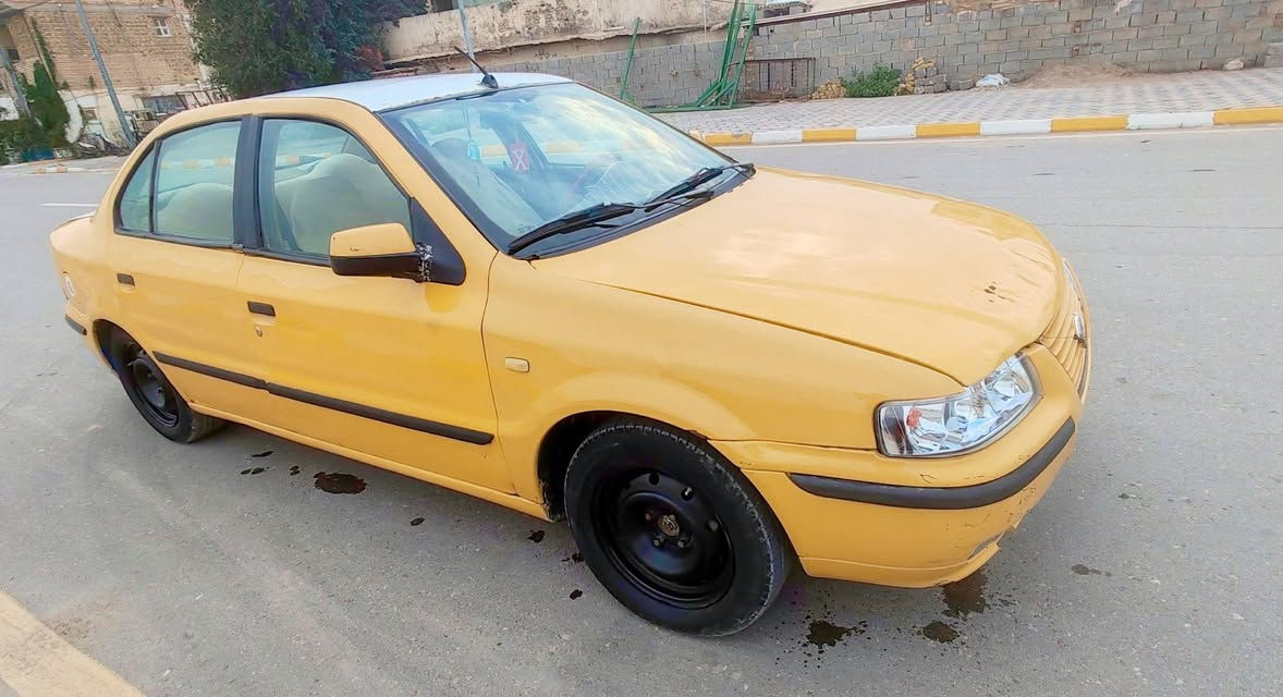 السلام عليكم اخوتي الطيبين سمند 2011للبيع رقم واسط تحويل ثاني يوم مصفره هيئه وغرامه مكينه وكير نضيفات خير من الله صدر وحداديه وتخم تاير كله جديد السعر 24وبيها مجال حك جيتك  مكاني كوت واسط حي الجهاد *********** اتصل وتدلل
