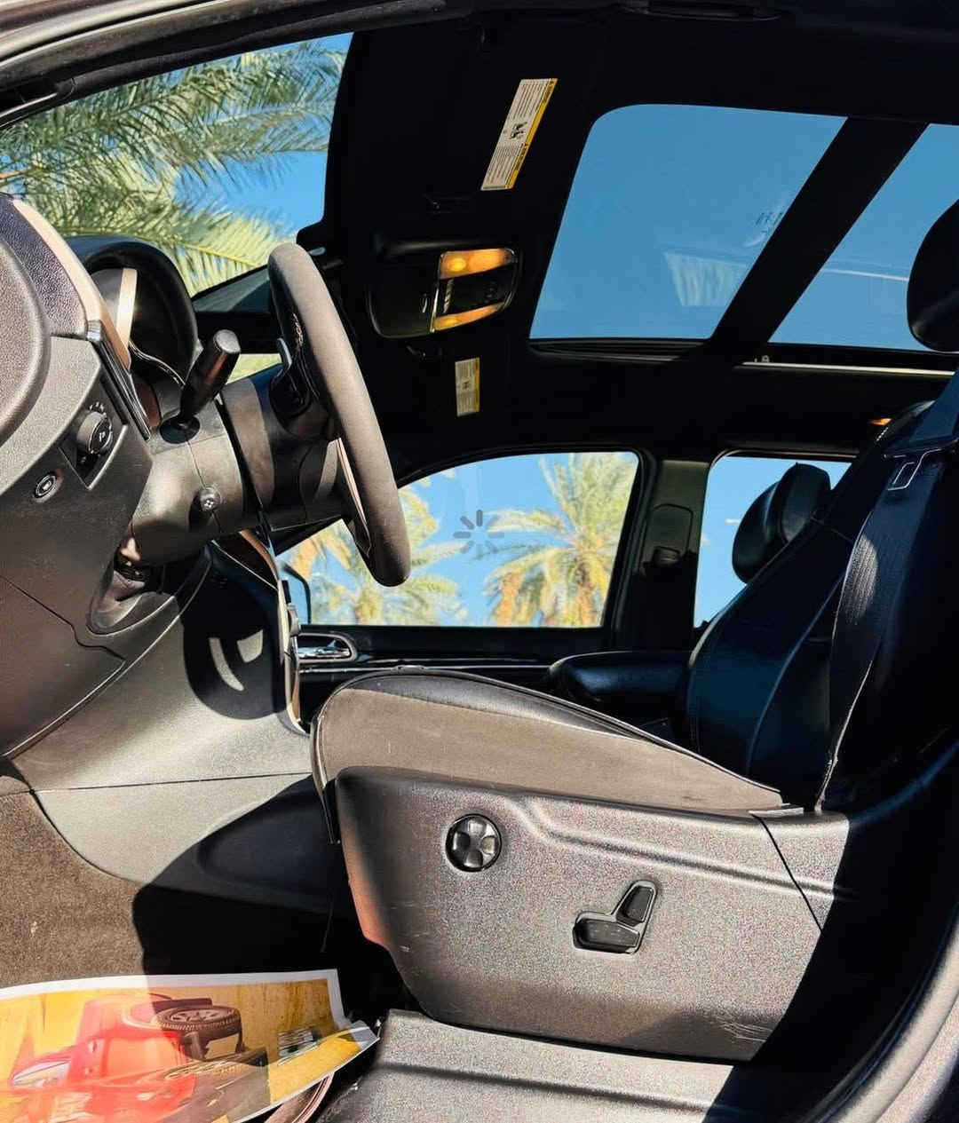 السلام عليكم
جيب 2015            السعر 183ورقه  @

***********

امريكي فول مواصفات 
 فول مواصفات ١/١  
٦سلندر محرك(٣٦٠٠)
بانوراما
تشغيل عن بعد 
رادار  امامي  
كراسي اماميه ( كهرباء - تدفئه -تبريد)
كراسي خلفية تدفئة
شاشة  كبيرة
كامرة خلفية دوارة
صندوك كهرباء
استيرن ( كهرباء - تدفئه )
نظام تزحلق
نضام اقتصادي ECO
دبل حساس(امامي+خلفي)
مري كهرباء (شفط)+ ( اناره ترحيب مري)
(مري قلاب)
اشارة بالمري 
لايت عدسة زنون(عالي+ناصي)
لايت عدسه متحركه 
دبل ايگزوز
اشارة ترحيب داخلية
