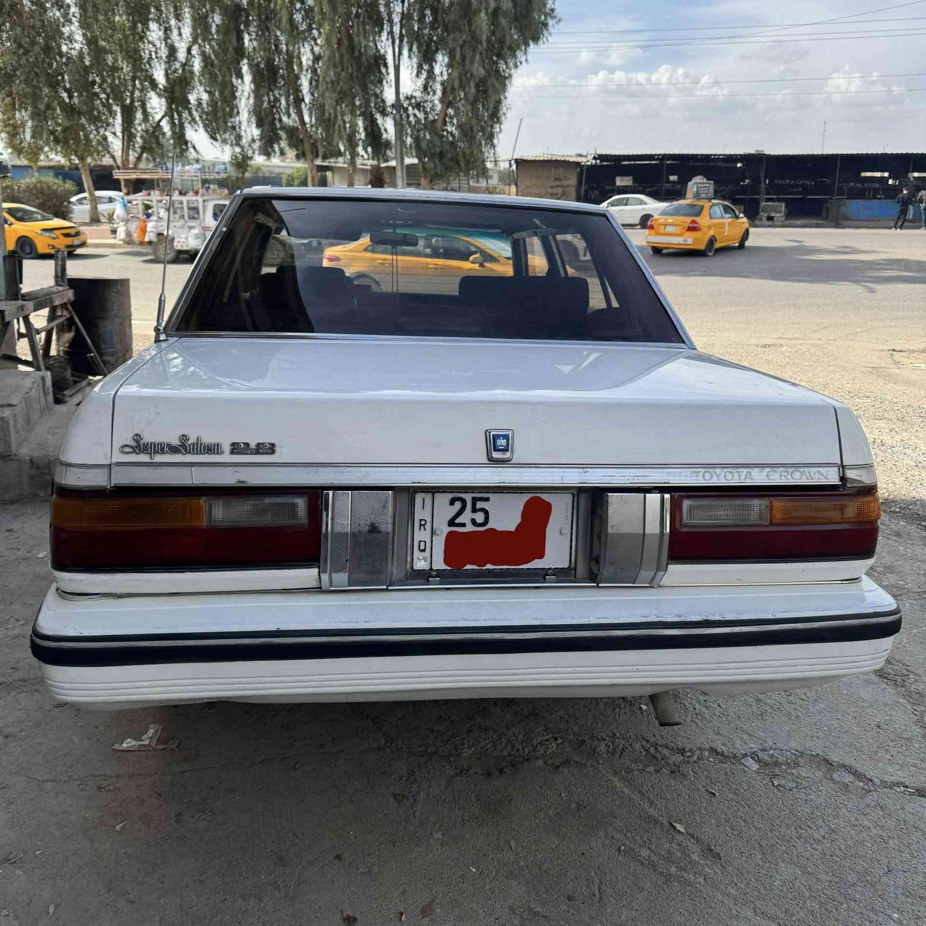 للبيع سوبر موديل 84 كير ومحرك بطة 2.5 رقم كركوك انكليزي السيارة باسمي سنوية جديدة لل2030 بدون ضربة وبدون خياس فقط قطعتين مصبوغ للجمالية( جاملغ الخلفي طرف السكن+ جاملغ امامي طرف السايق )   الدعاميات  بلادية  ما مصبوغة . سيارة كهربائيتها كلها شغال غرفتها ع وضع الشركة وتبريد شغال حدادية جديد وطخم تاير  جديد   السيارة حلوه وناعمة الى درجة مكان السيارة كركوك الشراي يخابر ويدلل 
***********
