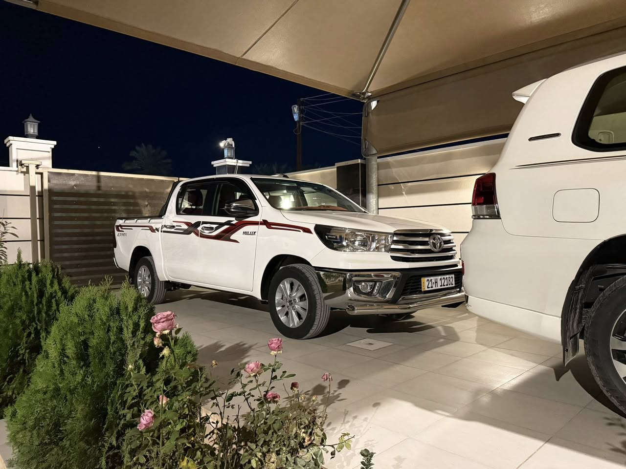 السلام عليكم
بيكم هايلوكس ناصي 
شركة /ساز فول مواصفات 
رقم / سليمانية 
ماشية/89 حقيقي 
السياره مكفولة عدا اصبعين بارد والدعامية 
الخلفية مبدلة بلا ي 
السنوية ما ساقطة 
تخم تاير صدر جديد مغلفة ومدوشمة مال بيت 

السعر /265

هاتف اسيا  /*********** 
هاتف اثير / ***********
