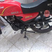 سونك زيرو ماشيه ألف دراجه زيروو ونضيفه وياها ورقتين   السعر ٩٥٠ وبيها ...