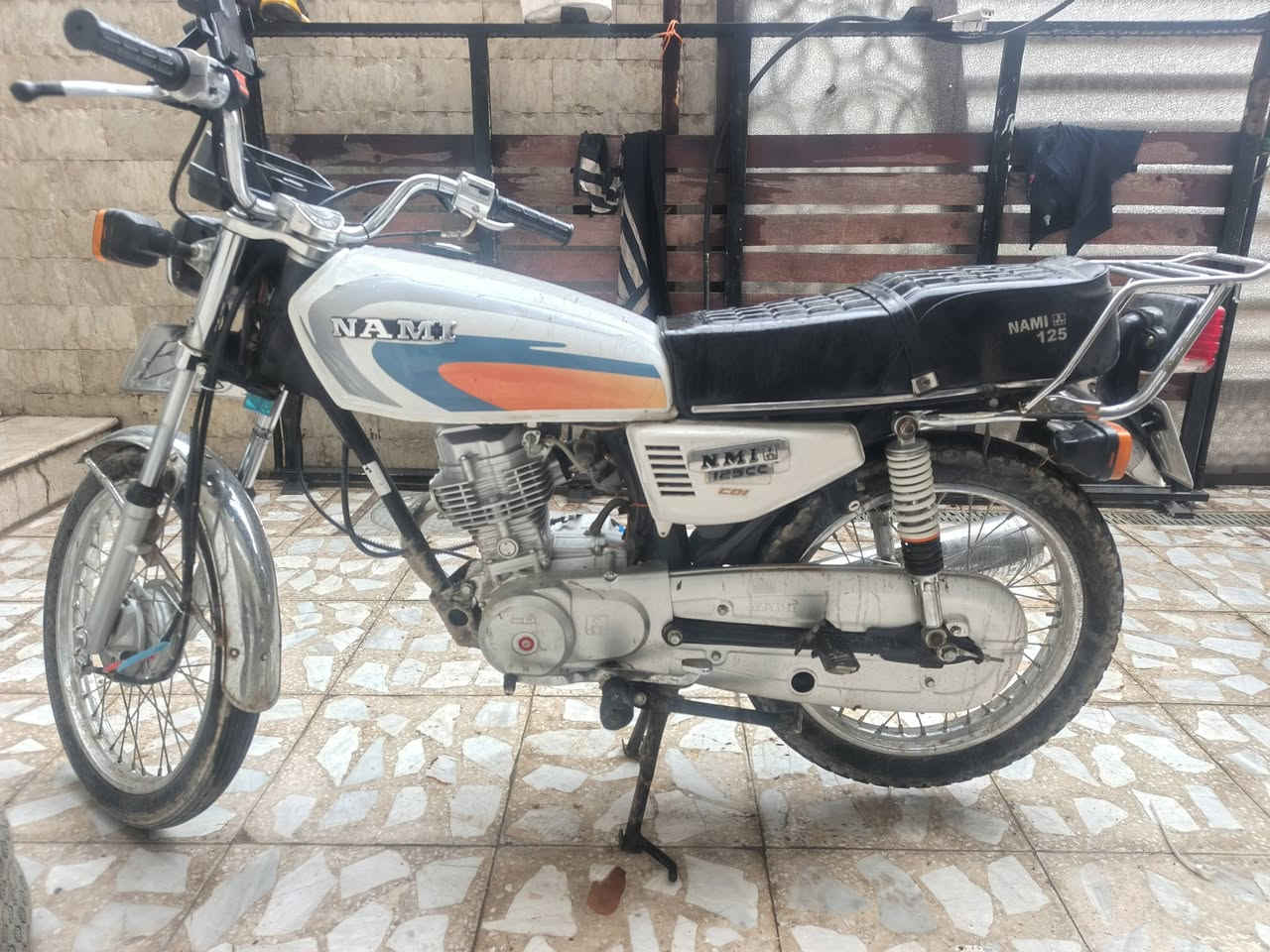 نامه مديل 23 نازله ب24 بلاديه رقم وسنويه جديدات (دراجه بلاديه مكينه ما مفتوحه برغي واحد ما مفتوح بيه) السعر 1650 وبيه مجال رقمي ***********
