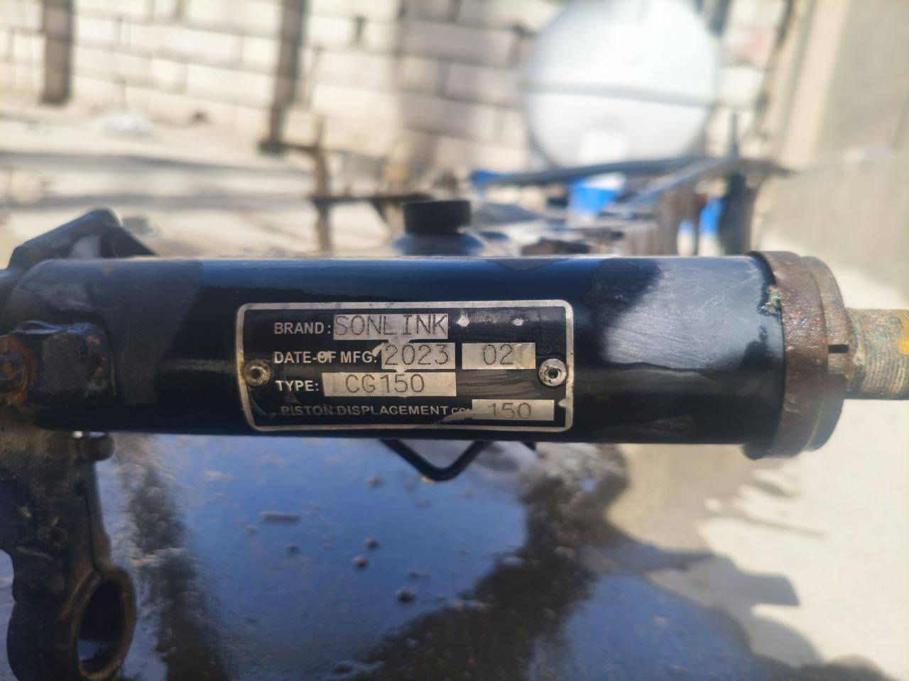 شاصي للبيع مديل 23 اوراق اصولي كمرك مدفوع بس 50الف وتسلم رقم وسنويه نضيف لا عواج ولا لحيم ولا فطر (300الف) والشراي ينتصل ويدلل ***********
