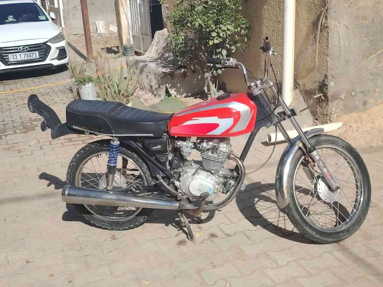 للبيع كلك مكاني الحيرة ب٣٠٠ بيها مجال بسيط
موديل ٢٠
***********
