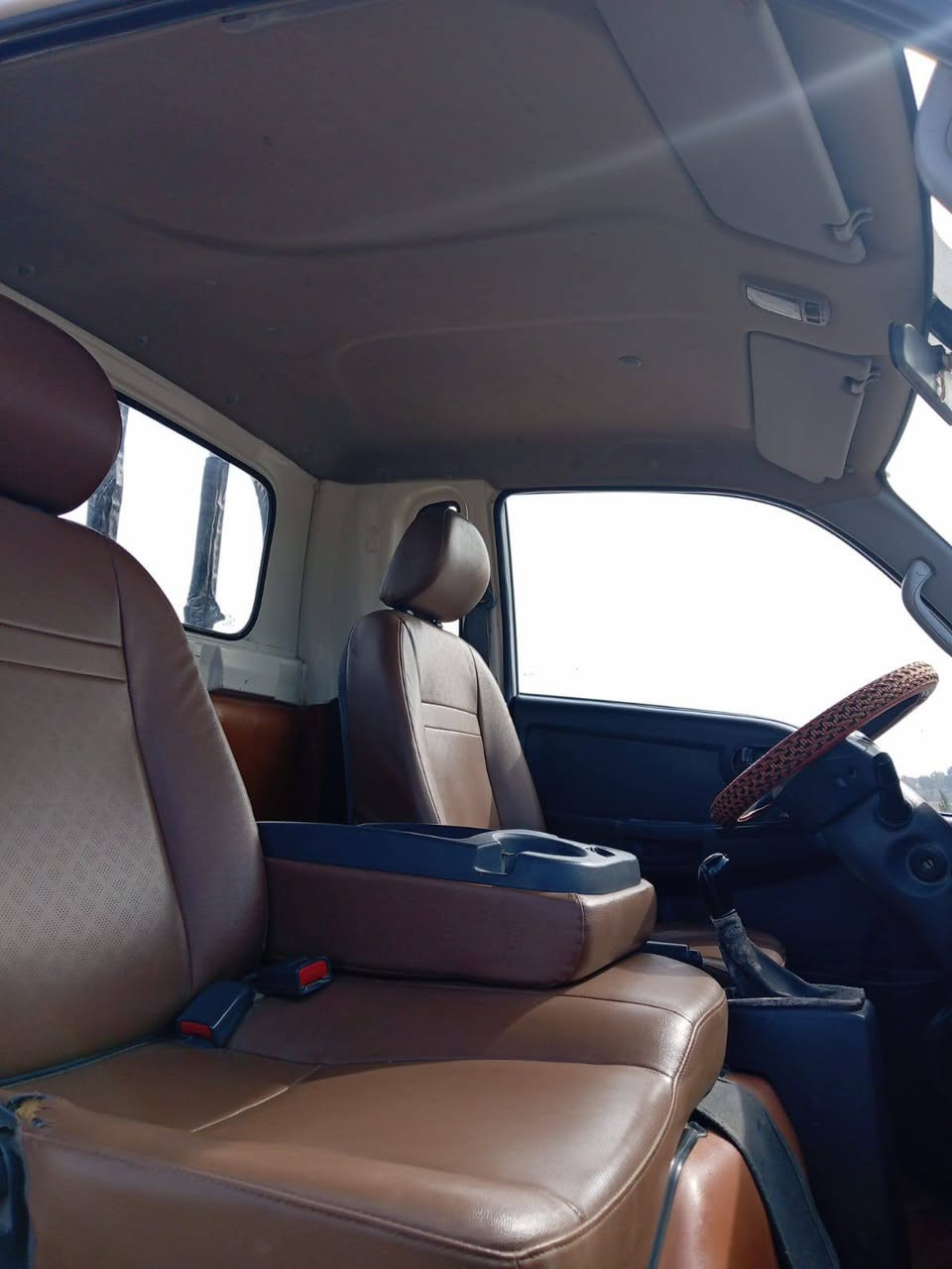 السلام عليكم
  للبيع والمراوس بموديل اقل بسبب الحاجه 
كيه موديل 2018 
مكفوله ماعدى الموضح بلصوره رقم واسط تحويل مباشر مكاني كوت مركز المدينه اتصل وبيك خير وتدلل
***********
