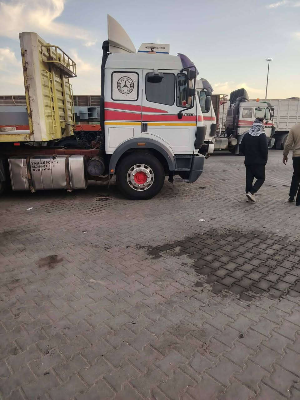 السلام عليكم ورحمه الله
كرواتي تك جوبلس موديل 92 مكينه 44 كير 190 مكفوله كفاله عامه رقم انبار مربوطه فلات جوانب متحركه 
للاستفسار الاتصال *********** / ***********
