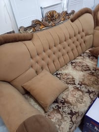 ١٠ مقاعد • صوفا • فيه مجال