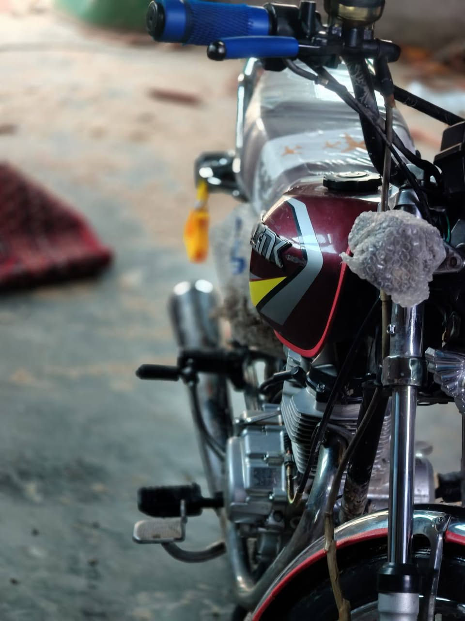 يالله او 
سلام وعليكم شباب عندي دراجه البيع سونك23المحرك شرط ما مفتوح كهربايات  كله شقاله سكني كركوك طاب زاوه هاذا رقمي *********** او المو شراي لا يتعبني الخاص مفتوح
