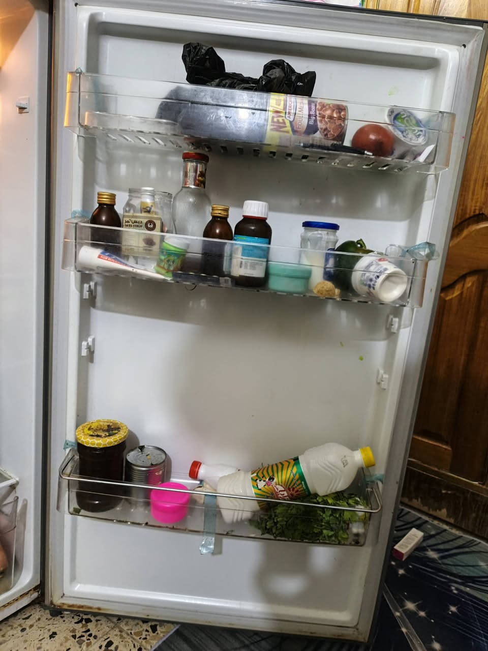 ثلاجه للبيع الاستفسار الاتصال *********** تجميد خير من الله
