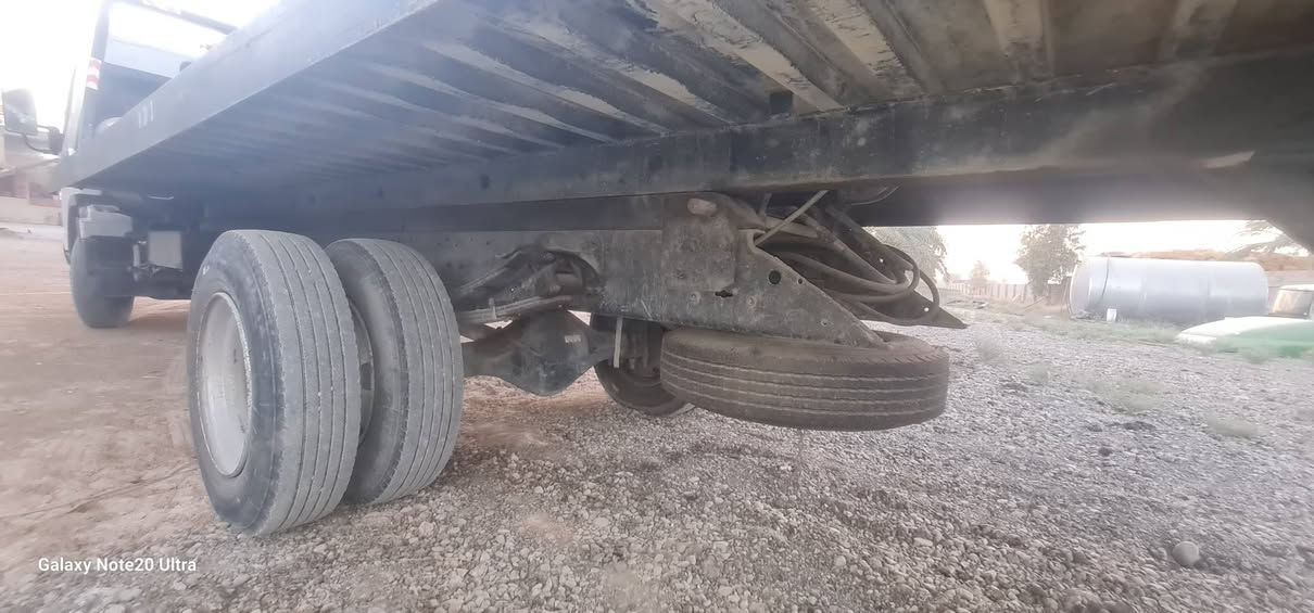 السلام عليكم
كنتر سطحية 2017  محسن مكينة سوبر شاصي عريض باسمنا رقم

 انكليزي بلسنوية كرين انقاذ سيارة جاهزة للعمل

هاتف :- ***********
