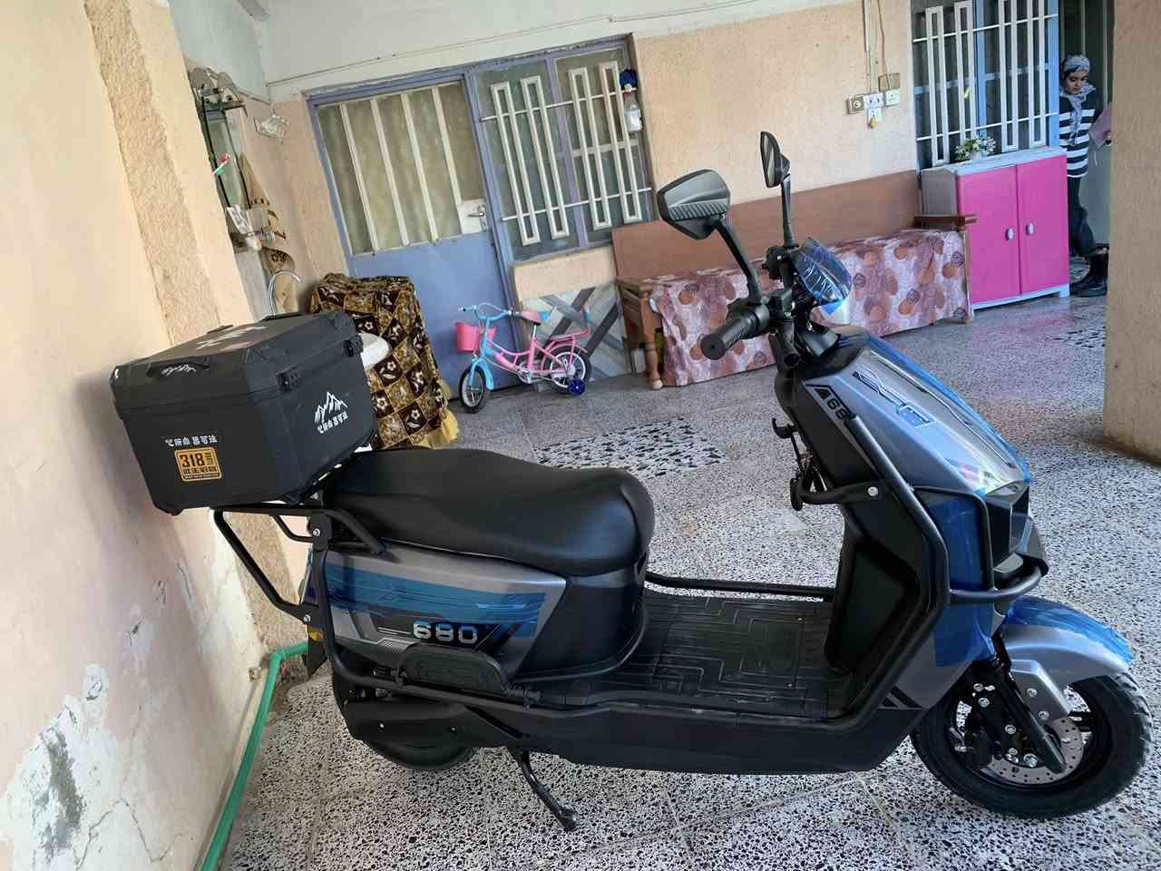 السلام عليكم موطور شحن شخط واحد مابي 6بطاريات شرط الفحص   تفحص يالا تأخذ لايت زينون عالي ناصي بصمتين سويجين  السعر 575وبي مجال مكاني رمادي تأميم قادسيه الأولى للاتصال ***********
