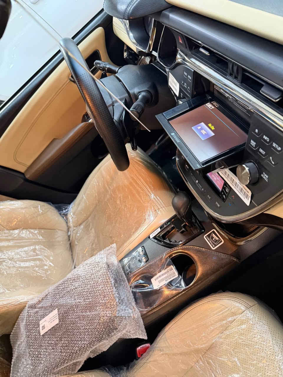 ئەڤەلۆن ٢٠١٣  خلیجی  برێم ✅
سلایت بەصمە شەغال حریق لە سندوق شاشە تەقلە سماعە JBL ئیمپیفایەر کوشن ساردوگەرم خەزن پەردە ٣ مۆدی لێخورین لایت لید دژە خلیسک 
سەنەوی رەقەمی تازەیە 
گێرومەکینە نەکراوەتەوە بەشەرت بێ کێشە💯
سەوتی دیجیتالی نیە 
١٥٣ هەزار کم حقیقی رۆیشتوە 📦
وەکو  بۆیاخ  بێ بۆیاخە  پارچەی نیە تەنها لای رەقەمی دواوە کارتیکی بچوکی هەیە 
رسمی سۆنەرەکەم داناوە 
سەیارەکە نمونەیە لە جوانی و تازەی دەرو ناوی لۆکە 
نرخ/ ١٩٥ 
شوین/ رانیە 
کۆرەک / واتس ئەپ / *********** رانية, السليمانية
