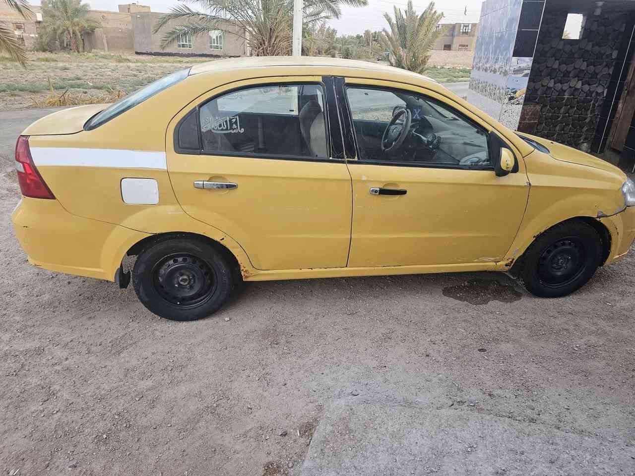 السلام عليكم
أفيو 2009 

رقم نكليزي بسمي 

محرك  1600

نضافة مثل ما موضح ب صور 

للتواصل *********** 

بيع او مراوس#  مكان سماوه
