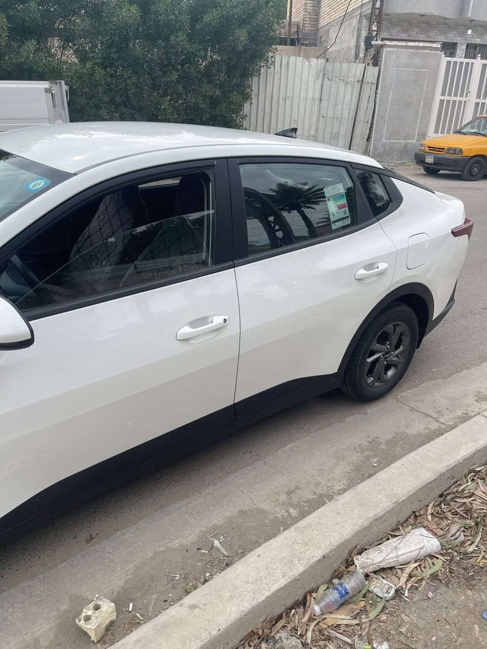 سلام عليكم
K3  2024 
خليجي مكفوله عدا شبر بحافه الجاملغ الخلفي صبغ من الشركه السياره بدون ضربه!! موضح مع الصور 
ماشيه 34 كيلو
السياره ضمان الشركه الدوليه 
يعني أم الضمان
السعر 148 وبيها مجااال
مكان بغداد البلديات 
للاتصال ***********

مواصفات:
تبريد قطعتين
مري شفط
شاشه كبيره تدعم الكار بلي
شاشه متصله
عداد دجتال بل كامل
كأمره دواره
ويل كب
لايت امامي لد
بگد لايت لد
سبير منازل 
حساسات امايه
حساسات خلفيه
رقم بغداد باسمي
