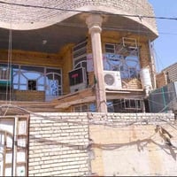 بيت في مدينه الصدر للبيع مساحه ١٤٤ طابو صرف مو ورثه خمس غرف نوم وملحقا...