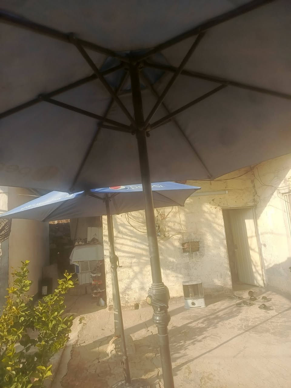 مضلات عدد 2 نضاف سعر ثنينهم 100 ايسر حي الميثاق ***********
