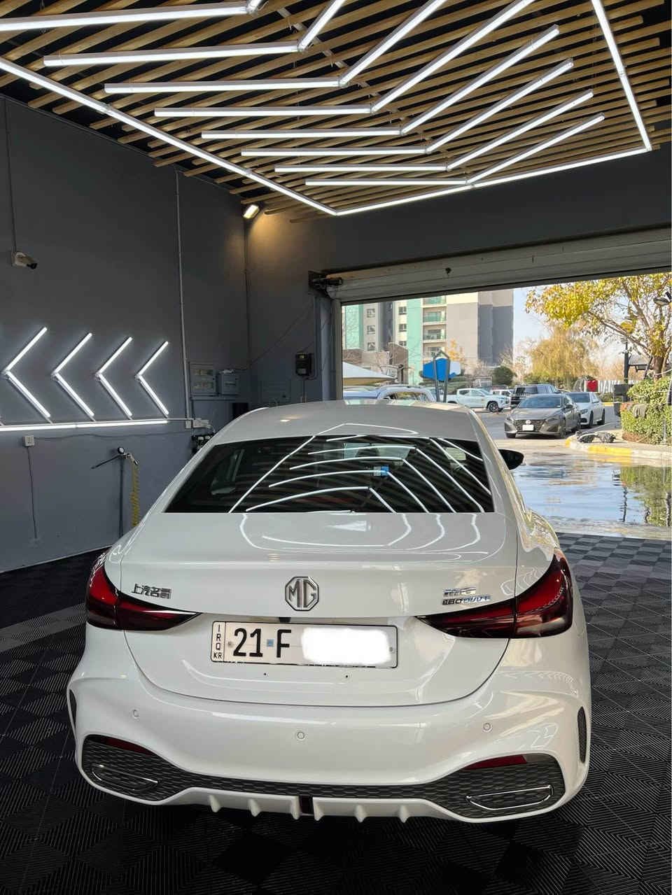 مجي جيتي ٢٠٢٤مانگي١١. به شكل ٢٠٢٥  سه ياره كه گير ئؤتؤماتيكه سلايد نيه  بؤياخ ته نكه ١١ هه زار رؤشتوه كامل سيرڤز كراوه له Motul/ بؤياخي نيه سه ياره كه يه ك په له ي بچوك ساردي هه يه ره سمي سؤنه رم دانا وه  نرخي ١١٨ گلاو مه جالي برايانه  سليماني /*********** السليمانية, العراق
