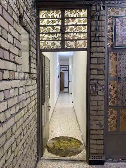 بيت للبيع مساحه 100 / بغداد حي كوفه شارع صوره مقابيل عقارات السلطان ثالث بيت عن شارع الصوره / ***********
السعر 90 وبي مجال بسيط
