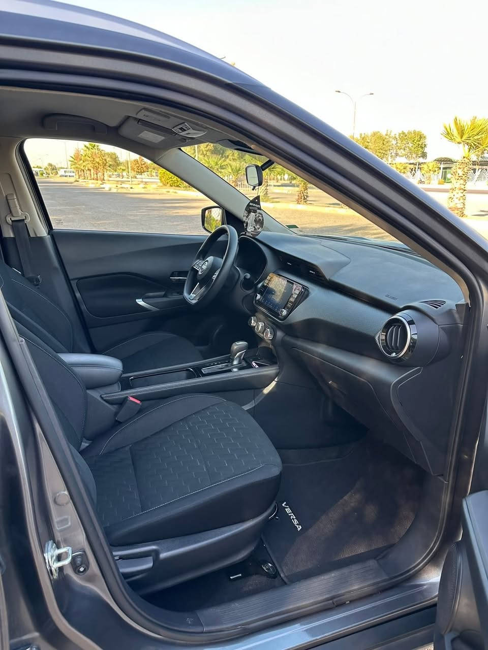 ‏NISSAN  Kicks   SV  2024
السعر :  143$$
اللون : نفطي
الحادث:-  جاملغات امامي اثنين
الايرباكات فقط استرين
المواصفات الفئة : SV
الشواصي والدواخل مكفوله من الحادث
حساس ضغط هواء الاطارات
رادار امامي + رادار جانبي + توقف ذاتي
شاشة ذكية + مخرج usb عدد 2 + مخرج tayp C 
عداد المسافة :-13 الف فقط
لايت زينون + ليد نهاري 
 كشن شامو
 تدفئة بالكشن 
بصمة أبواب + بصمة تشغيل + تشغيل عن بعد
كاتي تترقم شمالي
العنوان كركوك
رقم الهاتف :-  ***********
