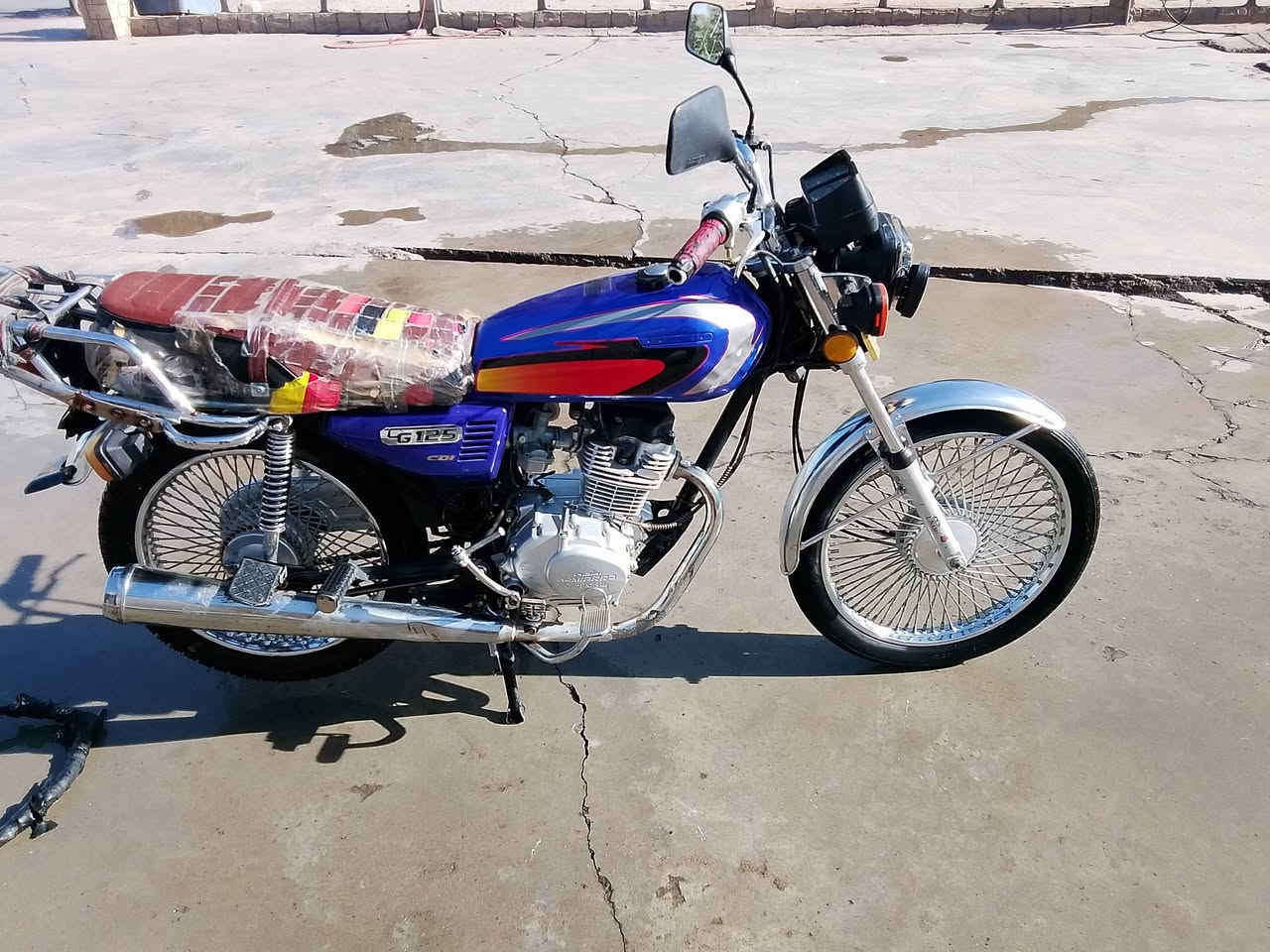 السلام وعليكم ماطور للبيع 4كير موديل 2020 محرك نضيف السعر 325 وبي مجال *********** الاتصال  والخاص مفتوح
