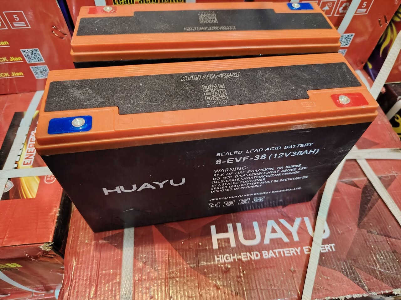 متوفر جميع انواع البطاريات.
توجد خدمة توصيل جميع المحافظات.
المراسله او الاتصال *********** واتساب
