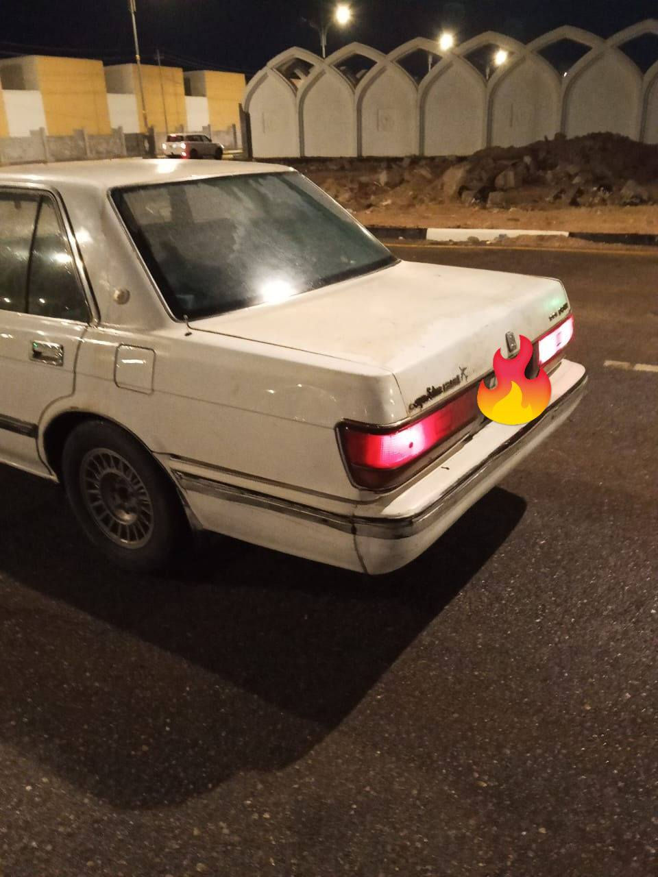 السلام عليكم ورحمة الله وبركاته سوبر سيدان موديل ١٩٩٠ يسرى بلادي رقم بغداد رقم  جديد سنويةلل٢٠٣٠ السيارة محرك ٢٥٠٠ كير اوتوماتيك جدد السيارة بدون صبغ ماعدا الجاملغ الأمامي جاهزة من كلشي مكان السياره كربلاء السعر ٥٨ وبيها شوية مجال رقم الهاتف ***********
