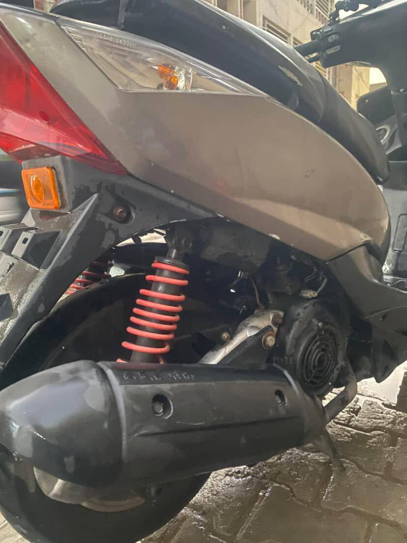 دراجة ثعلب للبيع 
مكينة ٥٨ ونص ليموسي
كلجات رياضي تفصيخ مال رمبة 
سلف رياضي تفصيخ 
قايش جلاتين رياضي 
تزويد داخلي فقط دراجة مكفولة نقص برغي مابيها تزويد جديد شلعة ومعدل تشك الكاع
السعر ٨٥٠ 
مكان بغداد الحرية 
***********
