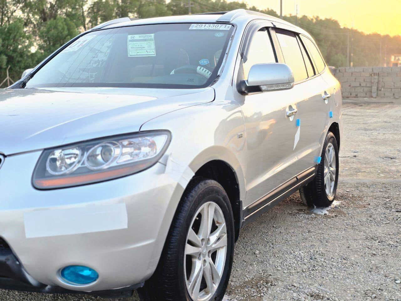 سلام وعليكم سنتافي ادوات ادوات ادوات (كصه جنطه ) السياره كاز اصل كير مكينه مكفولات حداده 80 بلميه متوم وكامل ارقام وسنويه. بيه حصه باي محطه تفوت تفول  بدي جديد دواخل جديده الشياره ما متعوبه حلوه وجديده 

مكان السياره بصره …..
السعر 55 وبيه مجال 
***********
