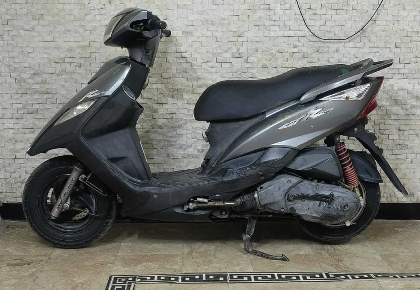 مراوس ب ايرانية دراجة نظيفة كهربائيات كلهة شغالة مكينة مافتوحة


**إذا كنت صاحب هذا الإعلان وتريد حذفه لأي سبب، رجاءا أرسل رسالة إلى الدعم الفني**