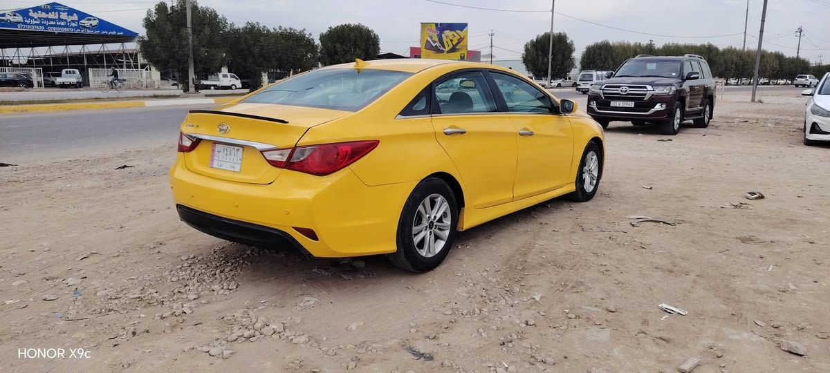 السلام عليكم 
سوناتا ٢٠١٤ وارد أمريكي
السياره جديده وجهاز من كلشي
تحويل مباشر
كير حداديه مكينه جاهزه السياره
السعر 105
العنوان بابل
***********
