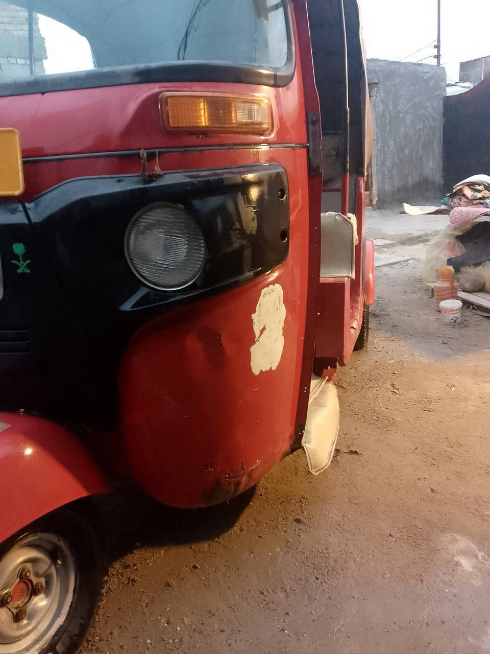 السلام عليكم تكتك للبيع اوراق  كاملة نقص بس الوصل مال المصطفه مكاني النهر وأن  ***********
