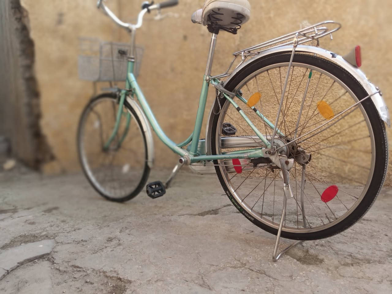 السلام عليكم باسكل  فول نضافه للبيع
السعر ٦٥وبيه مجال قليل

العنوان حله عوفي يم مدرسه عدن الحكومية


**إذا كنت صاحب هذا الإعلان وتريد حذفه لأي سبب، رجاءا أرسل رسالة إلى الدعم الفني**