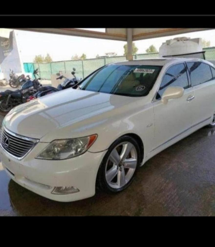 السلام عليكم...تفصيغ وبيه ....أصلي  دشبول Ls460لكززمن موديل 2007الر 2012.......وأيضا دشبول لكززes350......الاستفسار ماسنجر..أو وطساب ***********
