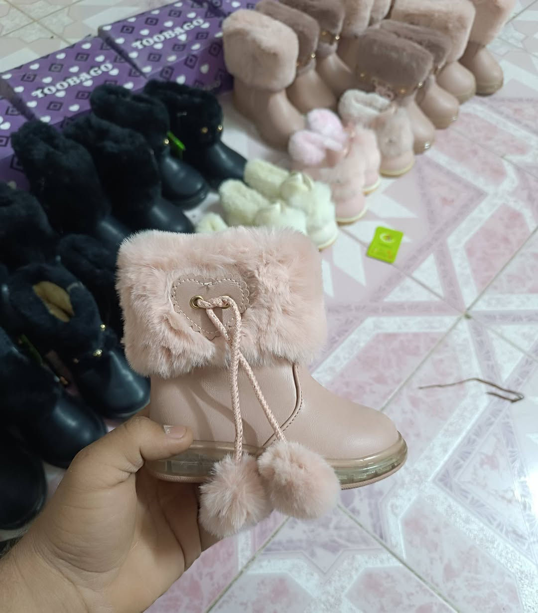 تصفية محل بوتات للبيع 
***********
