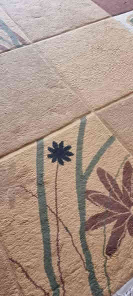 زولية للبيع  ، 3×4
السعر 40وبي مجال
***********
