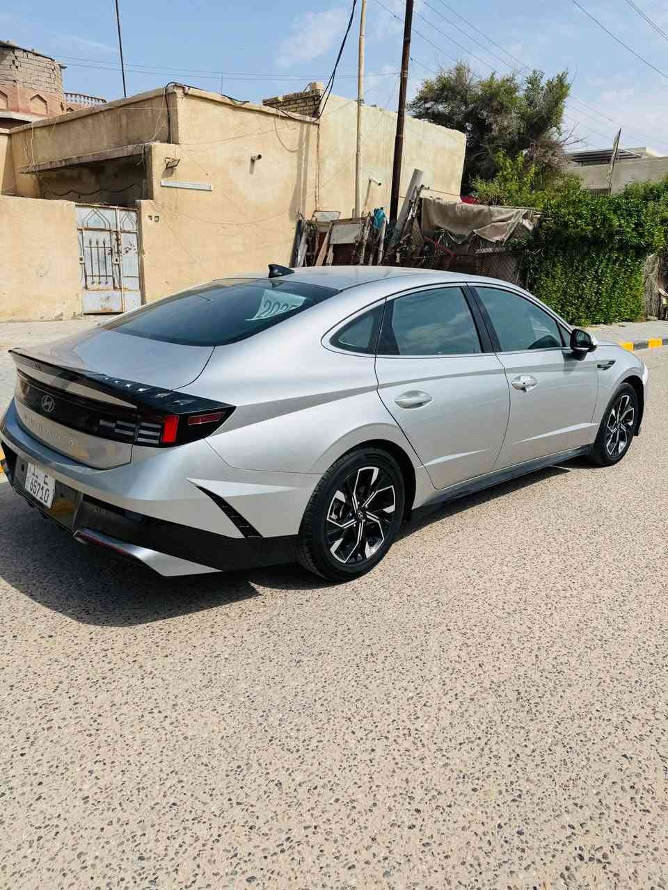 للبيع هونداي سوناته موديل 2024  محرك 2500لون رصاصي سياره جديده بمعنا الكلمه وارد امريكي بيهة فقط كلير باب السدر الأيمن ولك الفحص سياره رقم بغداد شهداء لسياره جاهزه من كلشي حداديه تخم تاير توني مبدل لسياره مناقصهة اي شي فقط لد الأمامي في كسر بصيط عنوان السياره بصره سفوان للستفسار ***********
لسعر 190بيهة مجال بصيط
