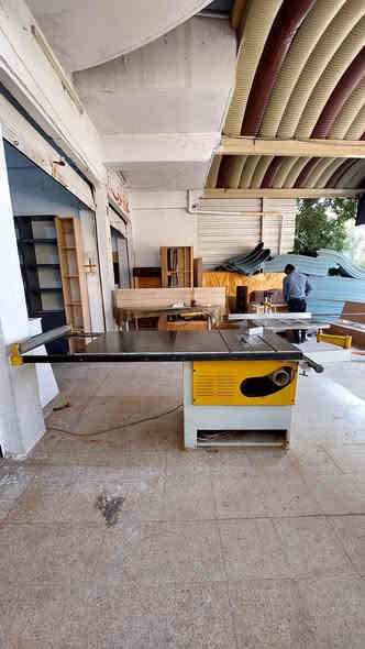 منشار تركي حجم 
١٧٠ سنكل فيز ماطور جديد شرط للتواصل 
***********
الموصل
