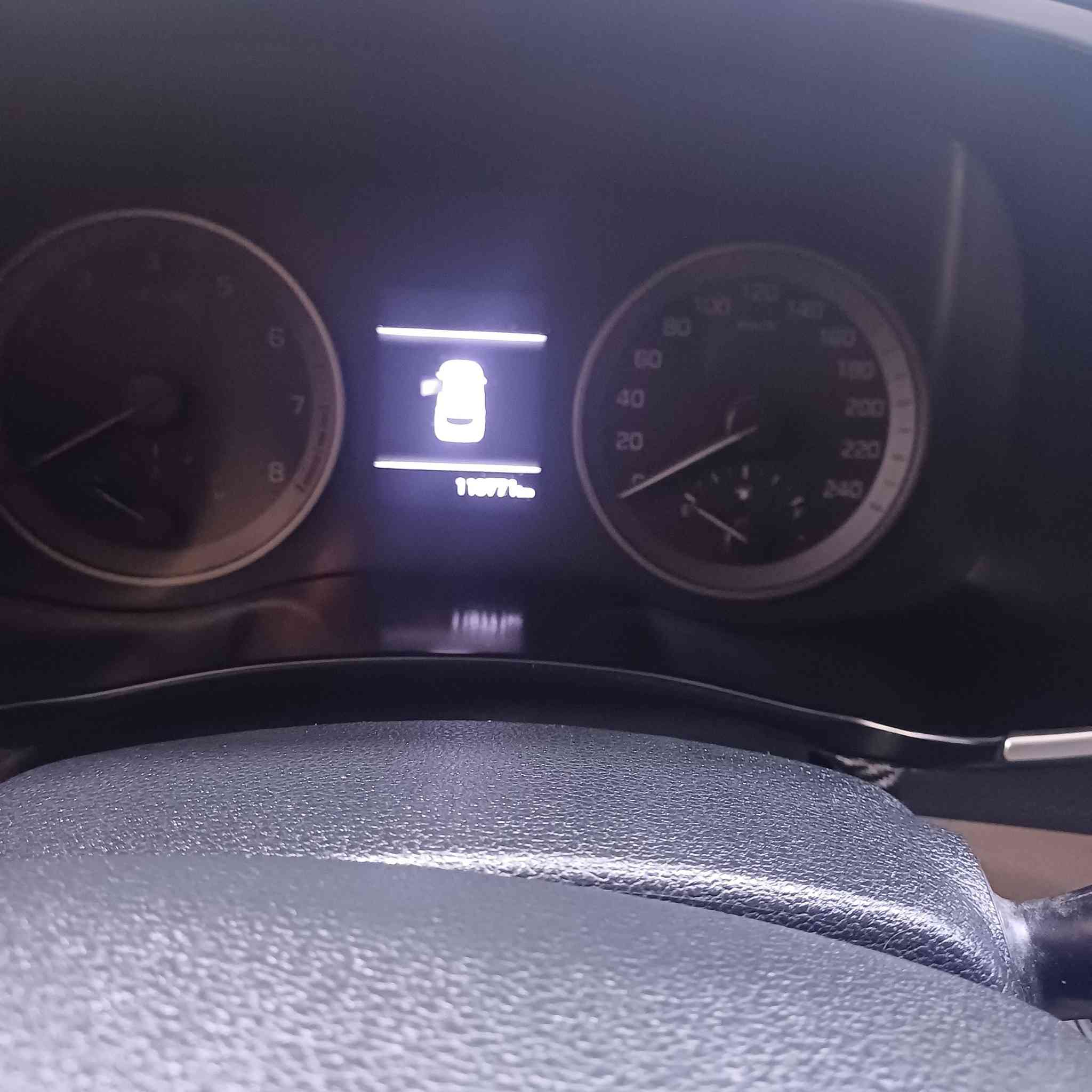 السلام عليكم سياره توكسان موديل ٢٠٢١ مكفوله كفاله عامه رقم بغداد بسمي تحويل مباشر السعر ٢٠٥ وبيه مجال مكانها الفلوجه الاستفسار رقم ***********
